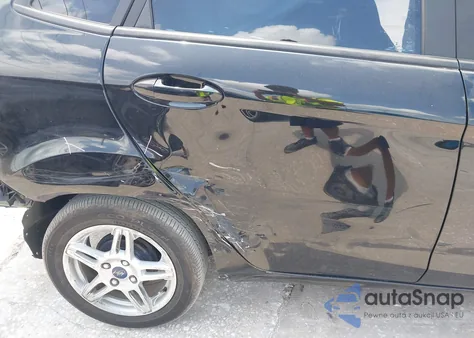 2018 Ford Fiesta Se z USA, uszkodzony, nr VIN 3FADP4BJXJM133847